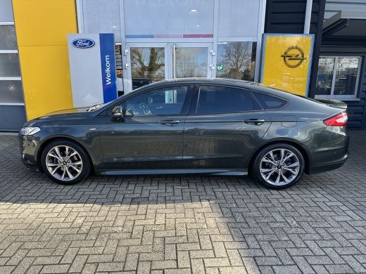 Ford Mondeo 1.5 165PK ST Line | TREKHAAK ELEKTRISCH| STUUR-, STOEL- EN VOORRUITVERWARMING| PANORAMADAK| NAVIG... ActivLease financial lease