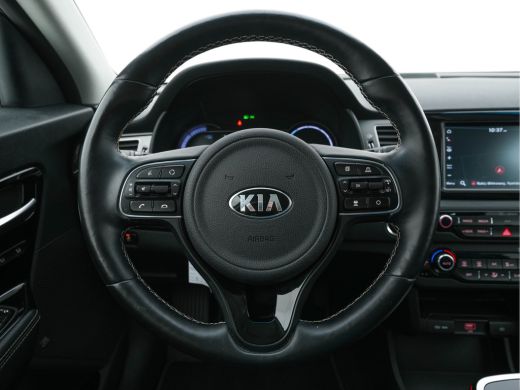 Kia e-Niro ExecutiveLine 64 kWh (INCL-BTW) Aut. *FULL-LEATHER | JBL-AUDIO | FULL-LED | NAVI-FULLMAP | DAB | ... ActivLease financial lease