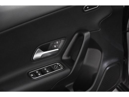 Mercedes A-Klasse 180 *1ste Eigenaar*Navigatie*Stoelverwarming*DAB*PDC* ActivLease financial lease