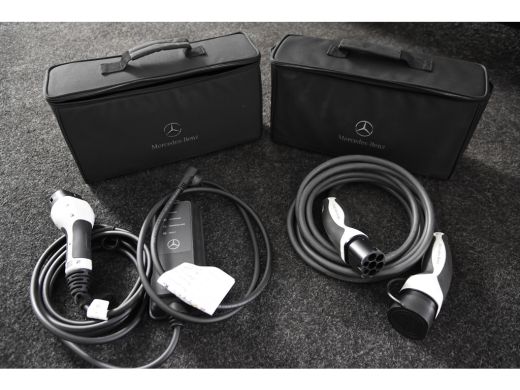 Mercedes C-Klasse 300 e Avantgarde *1ste Eigenaar*Leer*Navigatie*Stoelverwarming* ActivLease financial lease