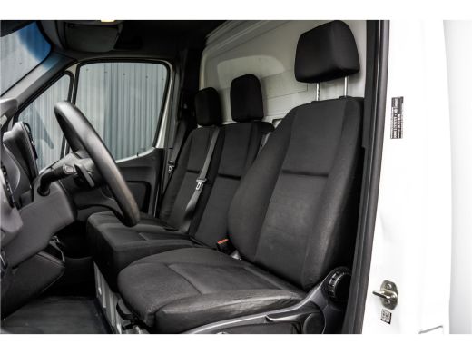 Mercedes Sprinter 314 CDI | Bakwagen met laadklep | Automaat | Carplay | Navi | Mbux | Climate | Cruise | Euro 6 ActivLease financial lease