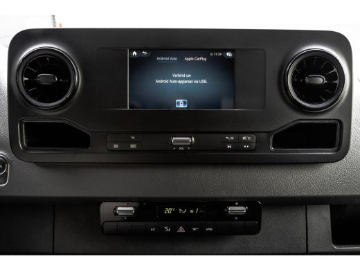 Mercedes Sprinter 314 CDI | Bakwagen met laadklep | Automaat | Carplay | Navi | Mbux | Climate | Cruise | Euro 6 ActivLease financial lease