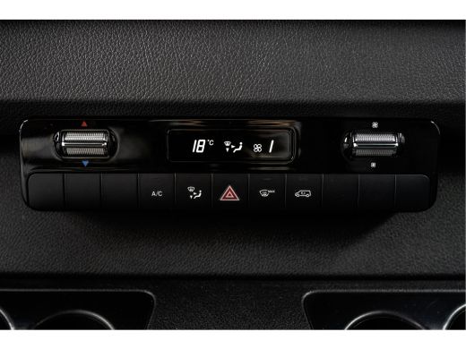 Mercedes Sprinter 314 CDI | Bakwagen met laadklep | Automaat | Carplay | Navi | Mbux | Climate | Cruise | Euro 6 ActivLease financial lease