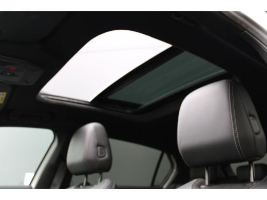 Opel Astra 1.2 Turbo Hybrid Ultimate | Alcantara bekleding | Dodehoek detectie | Draadloze telefoonlader ActivLease financial lease