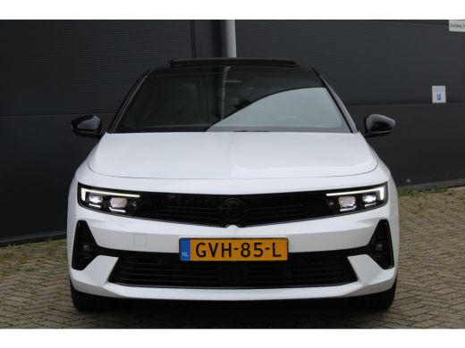 Opel Astra 1.2 Turbo Hybrid Ultimate | Alcantara bekleding | Dodehoek detectie | Draadloze telefoonlader ActivLease financial lease