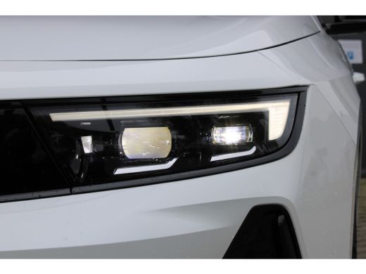 Opel Astra 1.2 Turbo Hybrid Ultimate | Alcantara bekleding | Dodehoek detectie | Draadloze telefoonlader ActivLease financial lease