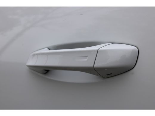 Opel Astra 1.2 Turbo Hybrid Ultimate | Alcantara bekleding | Dodehoek detectie | Draadloze telefoonlader ActivLease financial lease