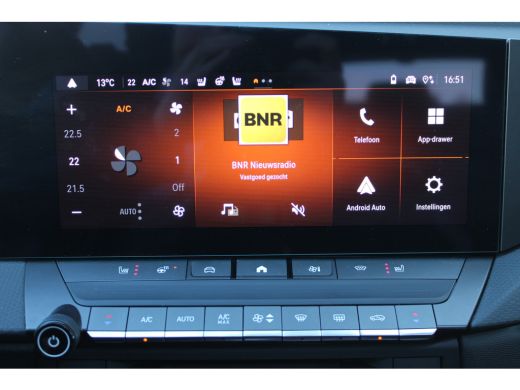 Opel Astra 1.2 Turbo Hybrid Ultimate | Alcantara bekleding | Dodehoek detectie | Draadloze telefoonlader ActivLease financial lease