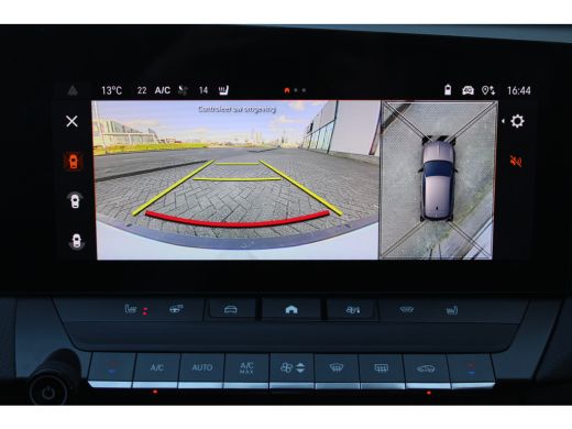 Opel Astra 1.2 Turbo Hybrid Ultimate | Alcantara bekleding | Dodehoek detectie | Draadloze telefoonlader ActivLease financial lease
