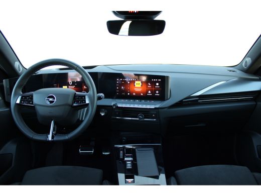 Opel Astra 1.2 Turbo Hybrid Ultimate | Alcantara bekleding | Dodehoek detectie | Draadloze telefoonlader ActivLease financial lease