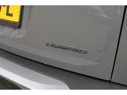 Peugeot 2008 Peugeot SUV 1.2 Hybrid 136pk Allure | Automaat | Navigatie | Camera | Stoelverwarming | ActivLease financial lease