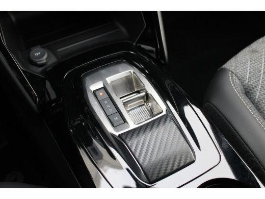 Peugeot 2008 Peugeot SUV 1.2 Hybrid 136pk Allure | Automaat | Navigatie | Camera | Stoelverwarming | ActivLease financial lease