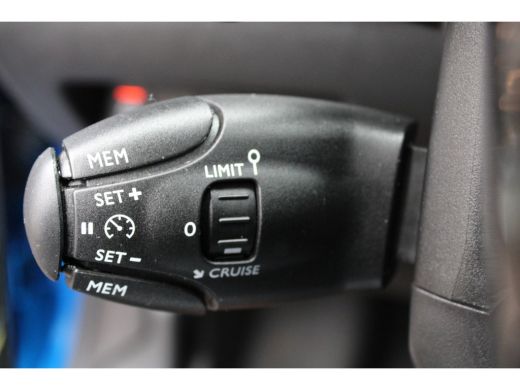 Peugeot 208 5drs 1.2 PureTech 100pk EAT8 GT | Automaat | Navigatie | Panoramadak | Camera | Full LED | ActivLease financial lease
