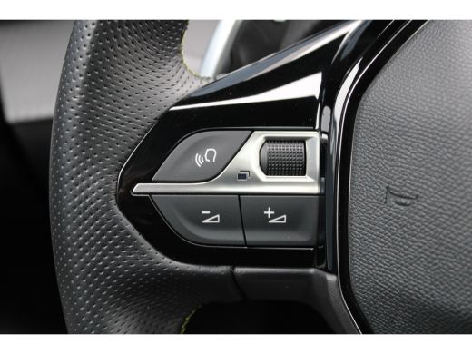 Peugeot 208 5drs 1.2 PureTech 100pk EAT8 GT | Automaat | Navigatie | Panoramadak | Camera | Full LED | ActivLease financial lease