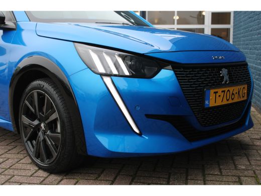Peugeot 208 5drs 1.2 PureTech 100pk EAT8 GT | Automaat | Navigatie | Panoramadak | Camera | Full LED | ActivLease financial lease