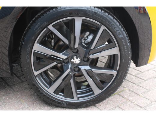 Peugeot 208 5drs 1.2 PureTech GT | Navigatie | Camera | Black pack | Apple carplay | ActivLease financial lease
