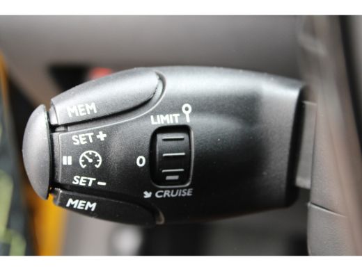 Peugeot 208 5drs 1.2 PureTech GT | Navigatie | Camera | Black pack | Apple carplay | ActivLease financial lease