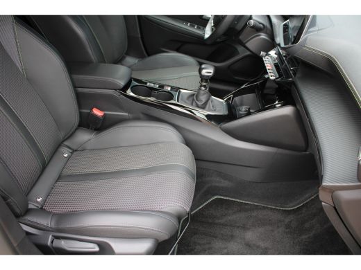 Peugeot 208 5drs 1.2 PureTech GT | Navigatie | Camera | Black pack | Apple carplay | ActivLease financial lease