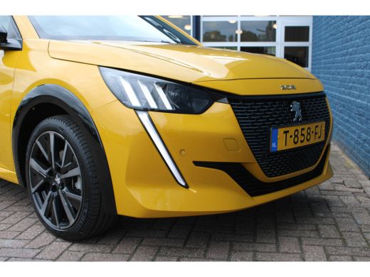 Peugeot 208 5drs 1.2 PureTech GT | Navigatie | Camera | Black pack | Apple carplay | ActivLease financial lease