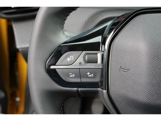 Peugeot 208 5drs 1.2 PureTech Style | Navigatie | Camera | Parkeersensoren | Lichtmetaal | ActivLease financial lease