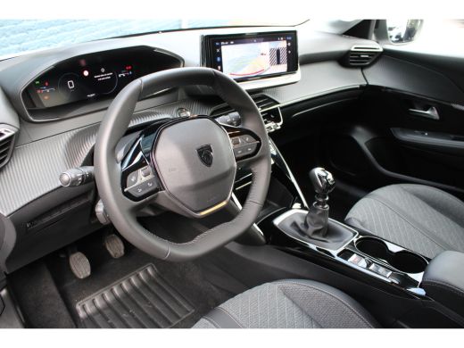 Peugeot 208 Peugeot 5drs Allure PureTech 100pk | Navi by app | Camera | Stoelverwarming | Keyless | Adaptief  | ActivLease financial lease