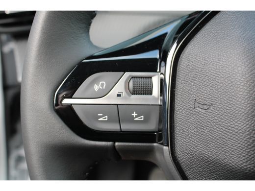 Peugeot 208 Peugeot 5drs Allure PureTech 100pk | Navi by app | Camera | Stoelverwarming | Keyless | Adaptief  | ActivLease financial lease
