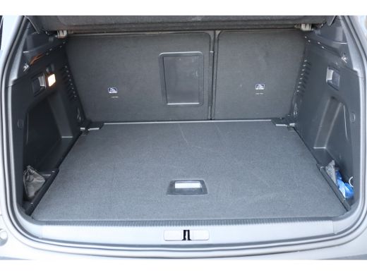 Peugeot 3008 1.2 PURETECH 130PK GT PACK AUTOMAAT / NAVI / LEDER / CLIMA / PDC / 19" LMV / CAMERA / BLACK PACK ... ActivLease financial lease
