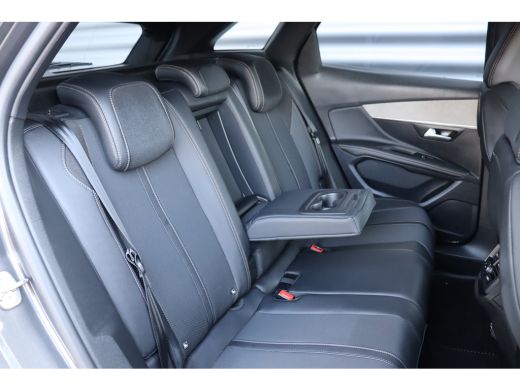 Peugeot 3008 1.2 PURETECH 130PK GT PACK AUTOMAAT / NAVI / LEDER / CLIMA / PDC / 19" LMV / CAMERA / BLACK PACK ... ActivLease financial lease