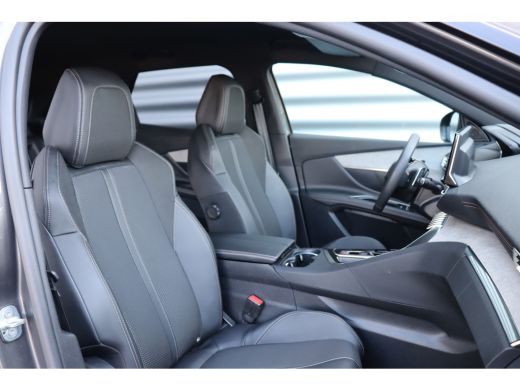 Peugeot 3008 1.2 PURETECH 130PK GT PACK AUTOMAAT / NAVI / LEDER / CLIMA / PDC / 19" LMV / CAMERA / BLACK PACK ... ActivLease financial lease