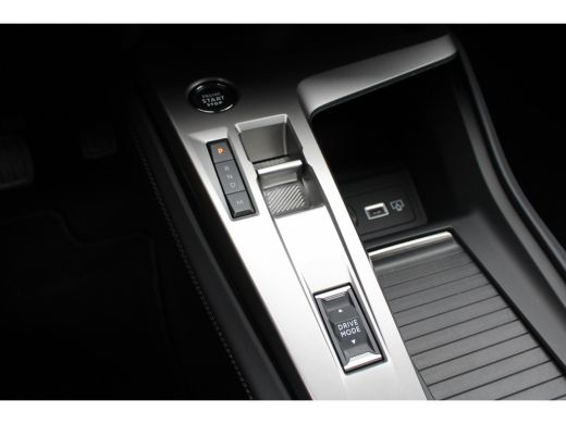 Peugeot 308 SW Peugeot 1.2 PureTech 130pk EAT8 Allure Pack Business | Automaat | Navigatie | Camera | Trekhaa... ActivLease financial lease