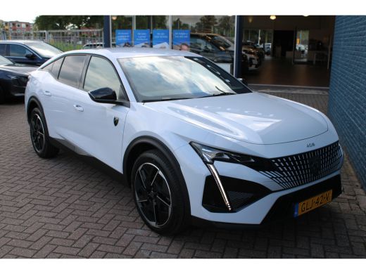 Peugeot 408 Peugeot 1.2 Hybrid 136pk e-DCS6 GT | Automaat | Navigatie | Camera | Mild HYbrid | Apple carplay | ActivLease financial lease