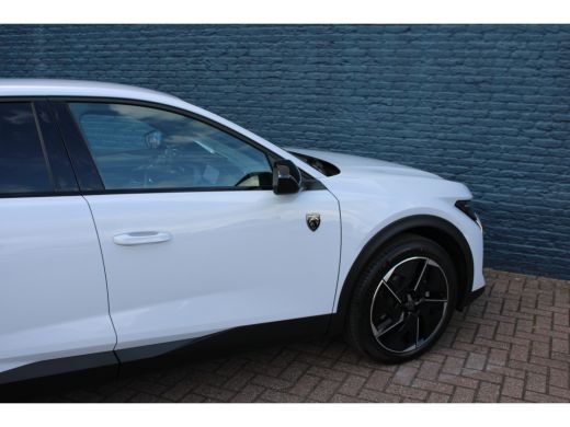 Peugeot 408 Peugeot 1.2 Hybrid 136pk e-DCS6 GT | Automaat | Navigatie | Camera | Mild HYbrid | Apple carplay | ActivLease financial lease