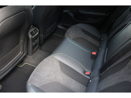 Peugeot 408 Peugeot 1.2 Hybrid 136pk e-DCS6 GT | Automaat | Navigatie | Camera | Mild HYbrid | Apple carplay | ActivLease financial lease