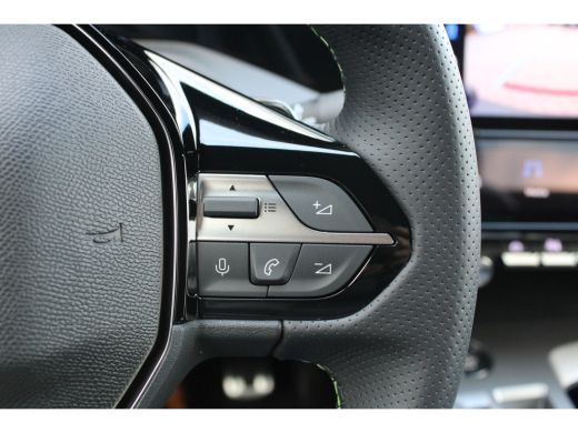 Peugeot 408 Peugeot 1.2 Hybrid 136pk e-DCS6 GT | Automaat | Navigatie | Camera | Mild HYbrid | Apple carplay | ActivLease financial lease