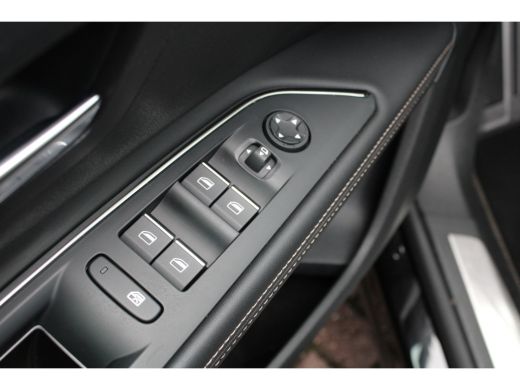 Peugeot 5008 SUV 1.2 PureTech 130pk EAT8 GT 7p | Automaat | Navigatie | Camera | Black Pack | Stoelverwarming | ActivLease financial lease