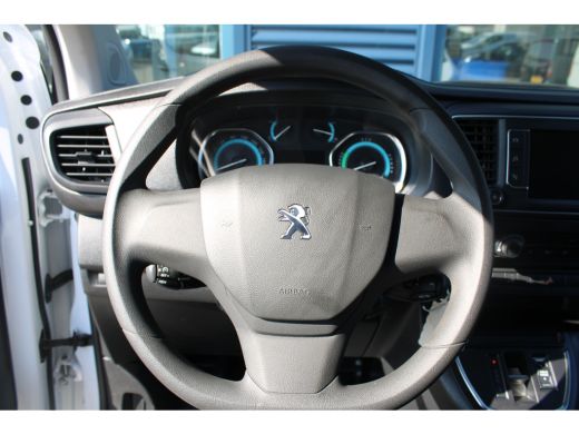 Peugeot e-Expert EV L2 75 kWh NAVIGATIE | BETIMMERING LAADRUIMTE | CAMERA | APPLE CARPLAY / ANDROID AUTO ActivLease financial lease