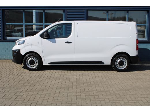 Peugeot e-Expert EV L2 75 kWh NAVIGATIE | BETIMMERING LAADRUIMTE | CAMERA | APPLE CARPLAY / ANDROID AUTO ActivLease financial lease