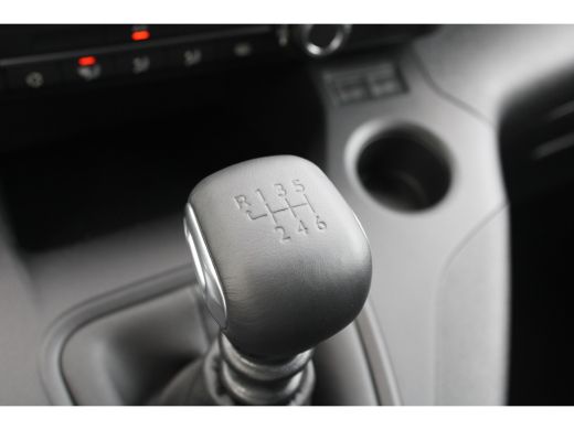 Peugeot Partner Peugeot 1.5 BlueHDi 100pk S&S L1 | Navi by app | Airconditioning | Cruise control | Mistlampen | ActivLease financial lease