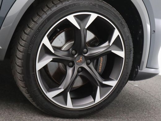 Seat Formentor 1.4 e-Hybrid VZ Performance 245 PK DSG supersport stuur, elektrische achterklep, dodehoeksensor, ... ActivLease financial lease