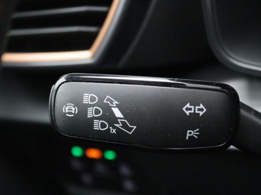Seat Formentor 1.4 e-Hybrid VZ Performance 245 PK DSG supersport stuur, elektrische achterklep, dodehoeksensor, ... ActivLease financial lease