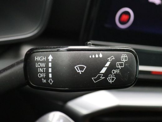 Seat Formentor 1.4 e-Hybrid VZ Performance 245 PK DSG supersport stuur, elektrische achterklep, dodehoeksensor, ... ActivLease financial lease