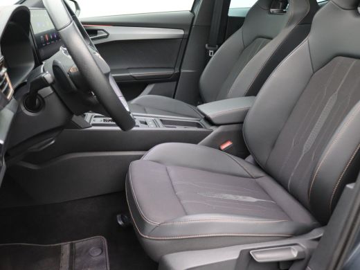 Seat Formentor 1.4 e-Hybrid VZ Performance 245 PK DSG supersport stuur, elektrische achterklep, dodehoeksensor, ... ActivLease financial lease