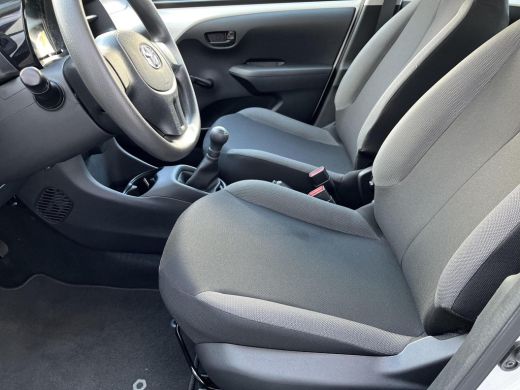 Toyota Aygo 1.0 VVT-i x All-in prijs | Stuurbekrachtiging ActivLease financial lease