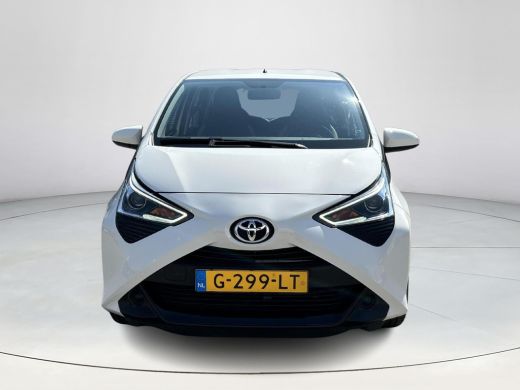 Toyota Aygo 1.0 VVT-i x-play ActivLease financial lease