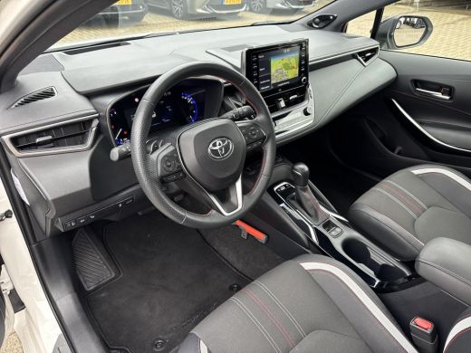 Toyota Corolla Touring Sports 2.0 Hybrid GR-Sport Plus Pano **HEAD-UP DISPLAY/ STOELVERWARMING/ 36 MAANDEN GARANTIE** ActivLease financial lease