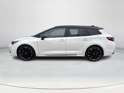 Toyota Corolla Touring Sports 2.0 Hybrid GR-Sport Plus Pano **HEAD-UP DISPLAY/ STOELVERWARMING/ 36 MAANDEN GARANTIE** ActivLease financial lease