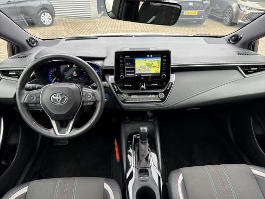 Toyota Corolla Touring Sports 2.0 Hybrid GR-Sport Plus Pano **HEAD-UP DISPLAY/ STOELVERWARMING/ 36 MAANDEN GARANTIE** ActivLease financial lease