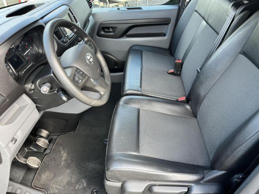Toyota ProAce Worker 2.0 D-4D Navigator | Trekhaak | Navigatie | Airco | Bluetooth | ActivLease financial lease
