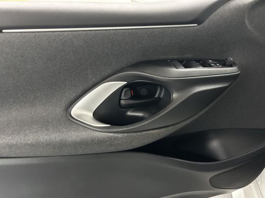 Toyota Yaris 1.5 Hybrid Dynamic ActivLease financial lease