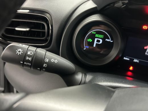 Toyota Yaris 1.5 Hybrid Dynamic ActivLease financial lease